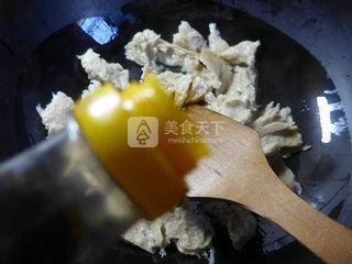 韭菜炒烤麸